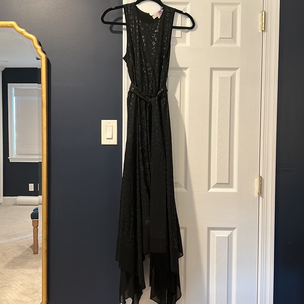 Michael Kors handkerchief hem leopard print dress! - Picture 6 of 10